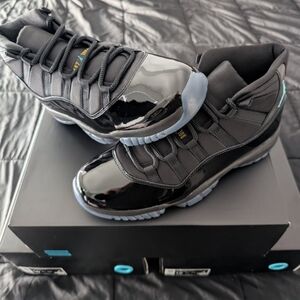 Jordan 11 Gammas Size 9.5 Mens